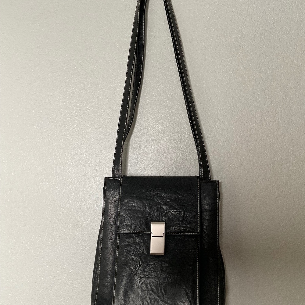 Vintage Veneto black shoulder bag crossbody Y2k